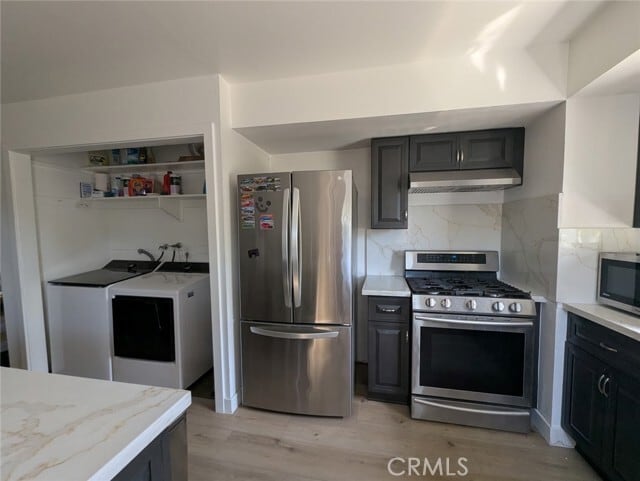 Building Photo - 200 W 37th St