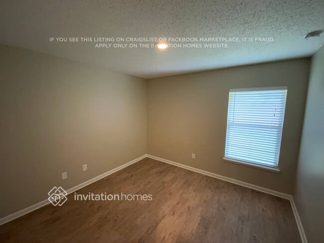 Building Photo - 14188 Crestwick Dr W