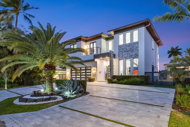 Building Photo - 334 Isle of Capri Dr