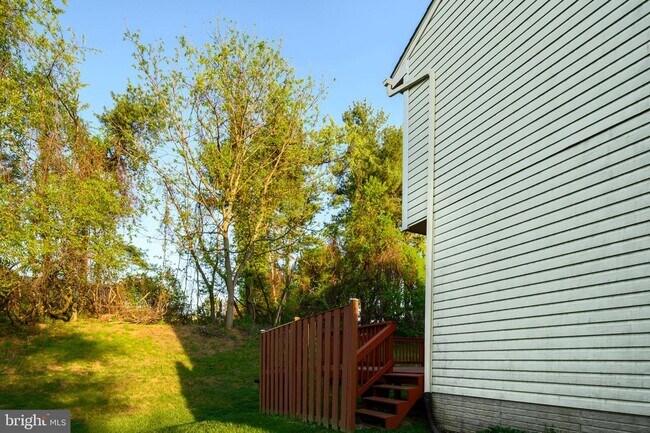 Building Photo - 7951 Brightmeadow Ct
