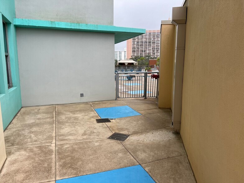 Gated Patio - 322 E Central