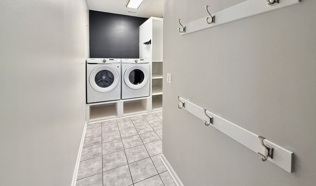Building Photo - 4604 Miller Dr