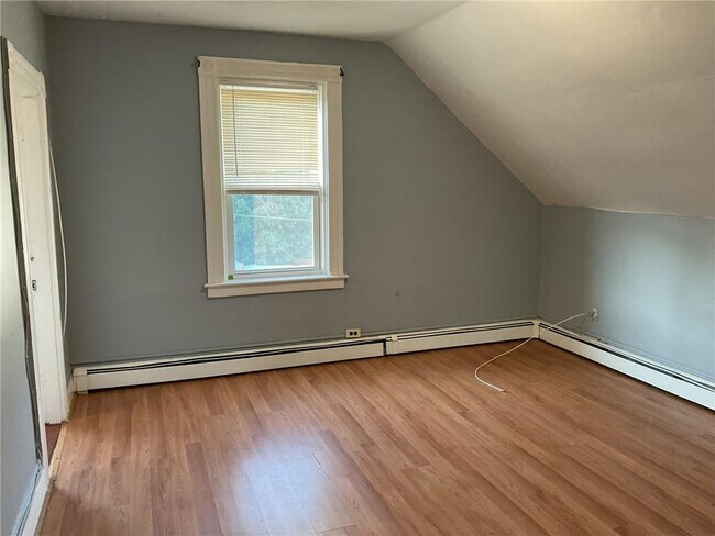 Building Photo - 40 Laban St