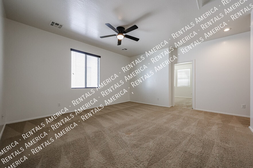 Building Photo - 43608 Caven Dr