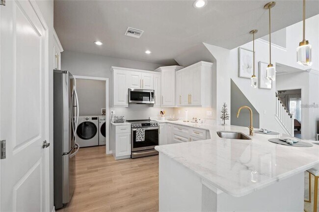Building Photo - 5360 Riverwalk Preserve Dr