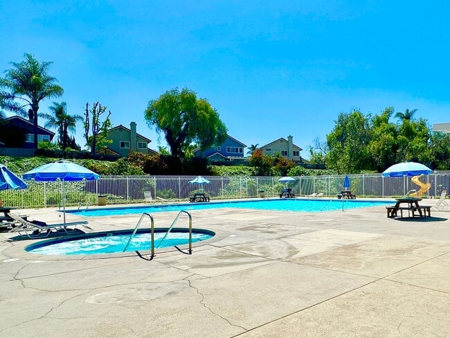 Building Photo - Beautiful Two-Story Home, Guajome Park, Community Pool, San Luis Rey Hiking/Biking Path, Lovely C...