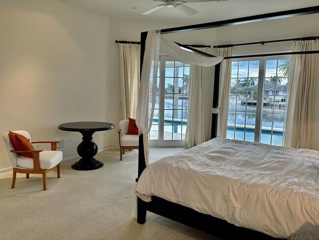 Building Photo - home