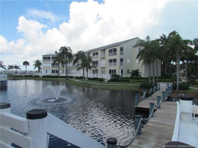 Building Photo - 1550 NE Ocean Blvd