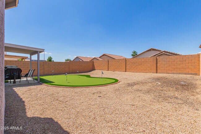 Building Photo - 12430 W Willow Ave