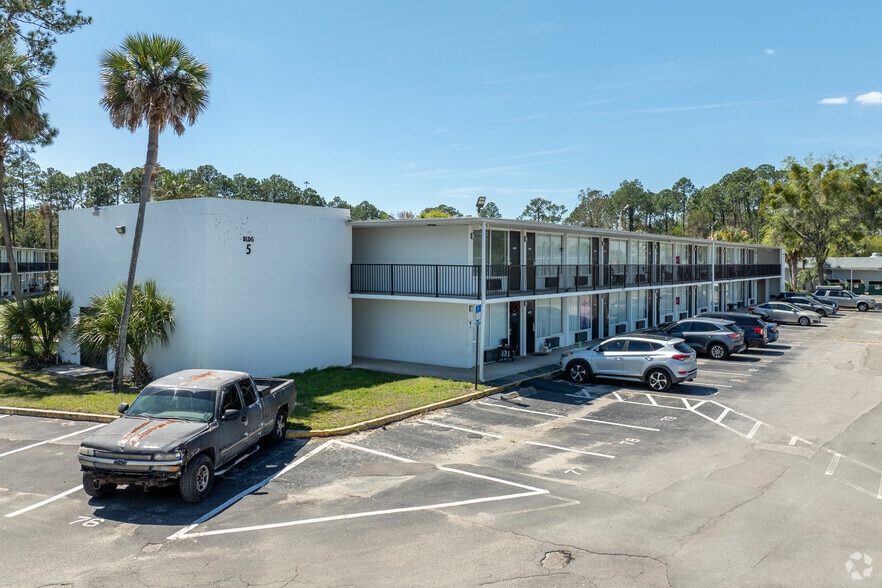 Building Photo - Breakwater Studios