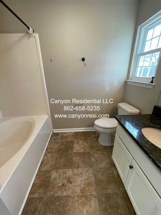 Building Photo - 14013 SW Galveston Cir