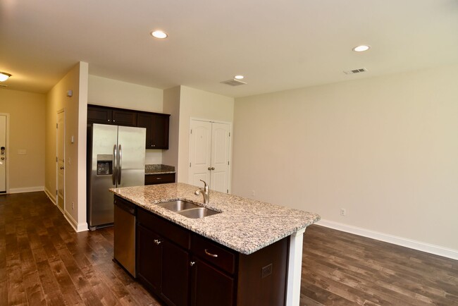 Building Photo - 411 Ferguson Ln