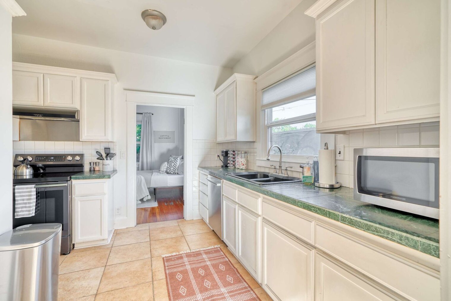 Building Photo - 4500 NE Garfield Ave.