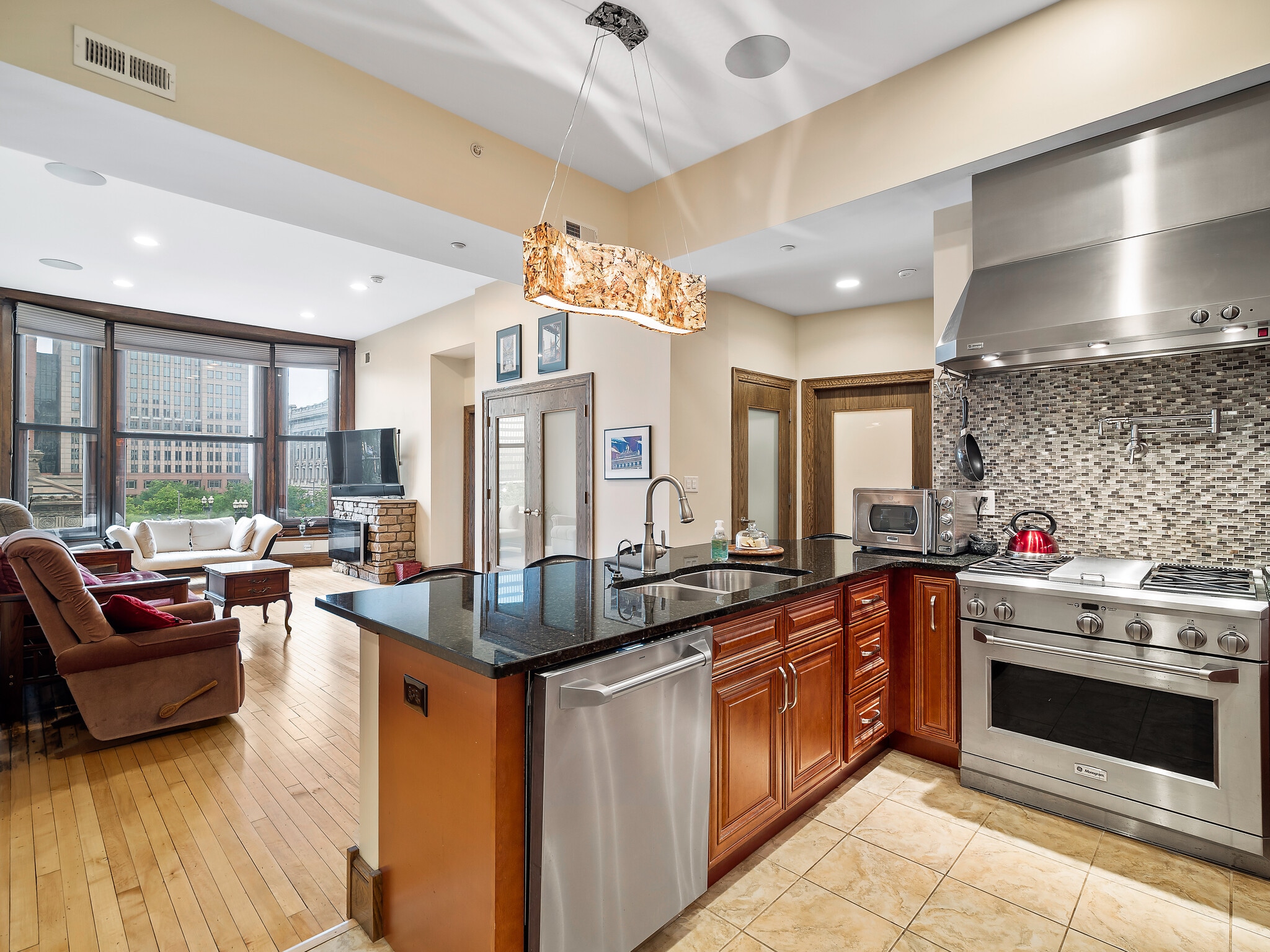 Building Photo - 140 Public Sq