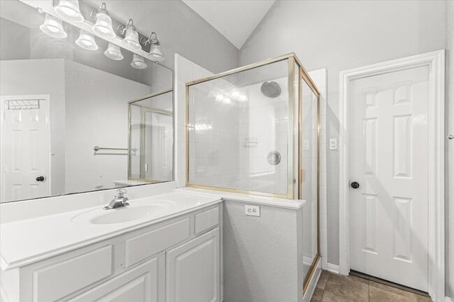 Building Photo - 2222 Keeran Point Ct