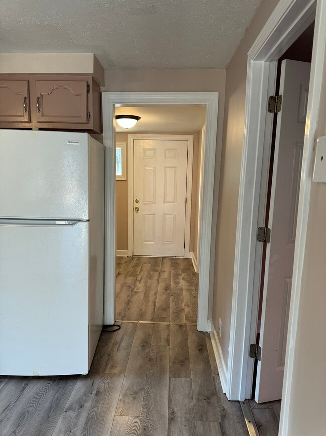 Building Photo - 1321 Brookside Ave