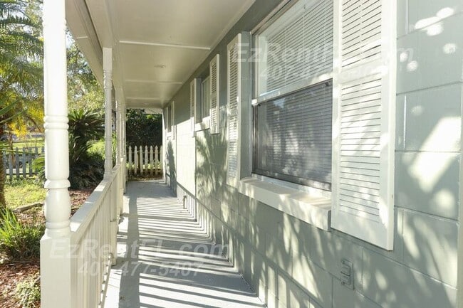 Building Photo - 5632 Lunsford Dr