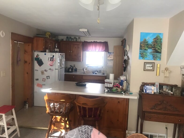 Kitchen - 719 8th Ave
