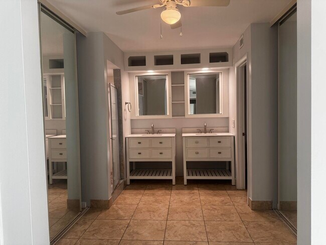 Building Photo - 417 4th Ln