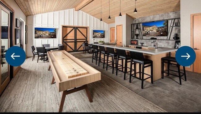 Building Photo - Luxury 55+ Executive Home- Fully Furnished