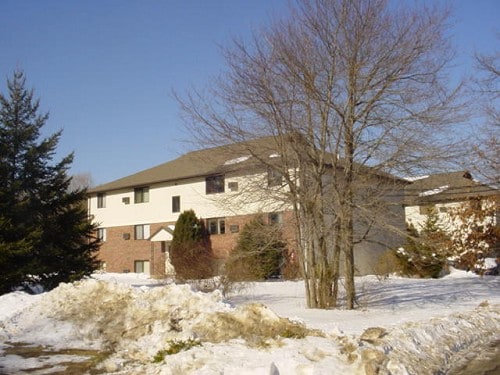 Primary Photo - Basswood Gardens