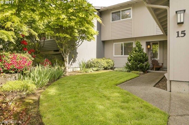 Building Photo - 15 Britten Ct