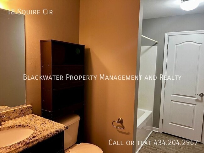 Building Photo - 18 Squire Cir