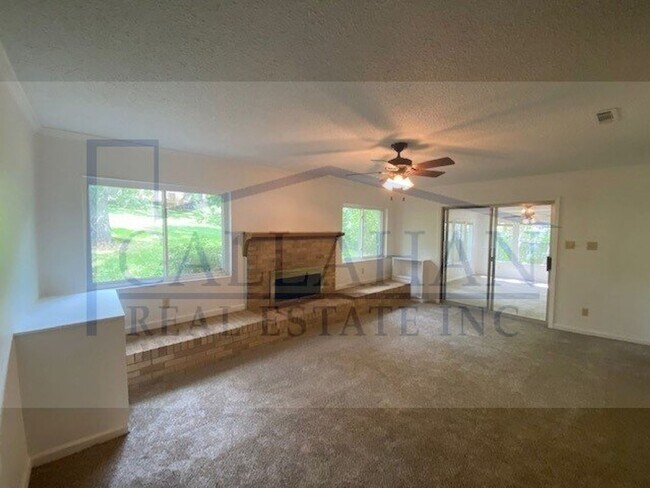 Building Photo - NLR 3 Bedroom Home