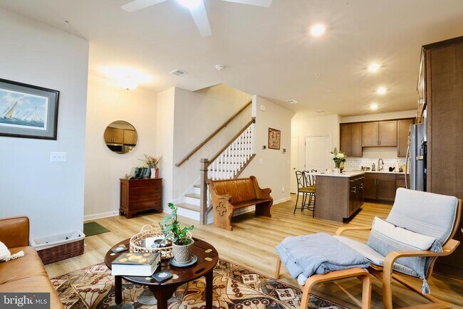 Building Photo - 773 Mount Airy Ter NE