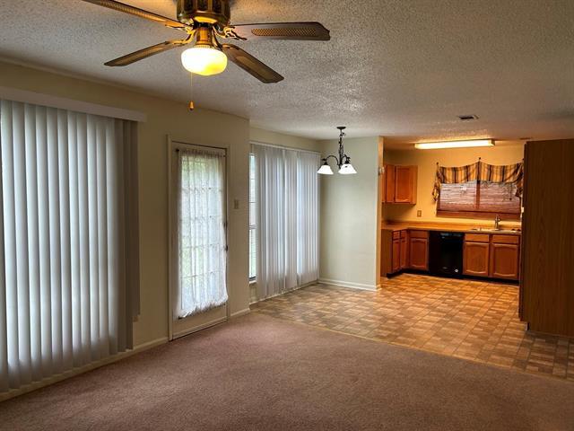 Building Photo - 1225 Eaton Ln