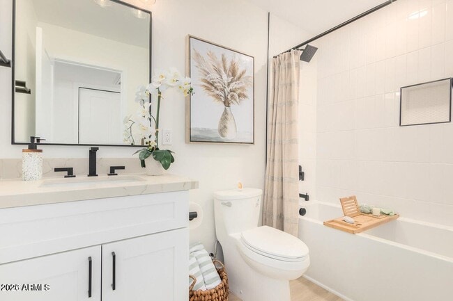 Building Photo - 3505 E Campbell Ave