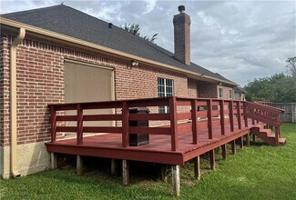 Building Photo - 4414 Woodland Ridge Dr