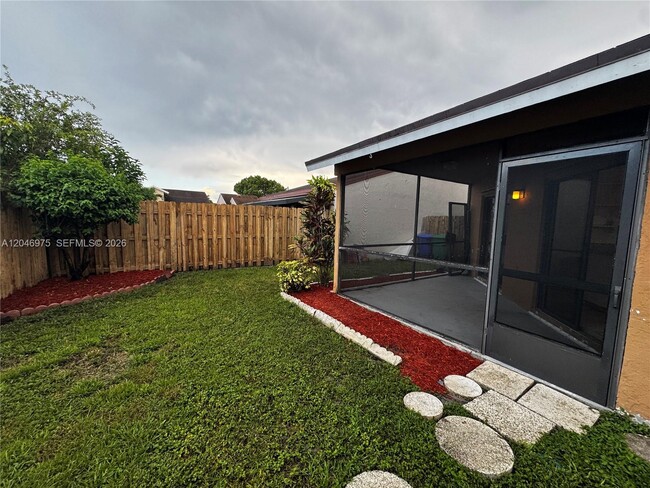 Building Photo - 951 SW 109th Ave