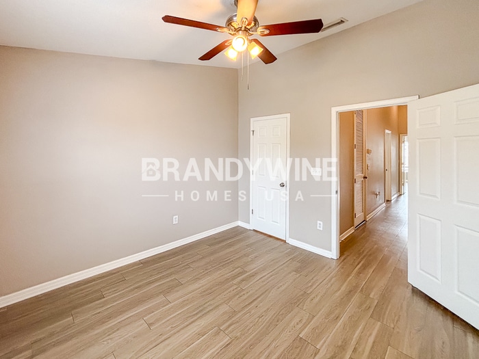 Building Photo - 9701 Carlsdale Dr