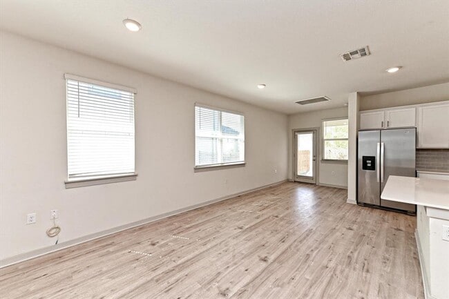 Building Photo - 13700 Lubeck Dr