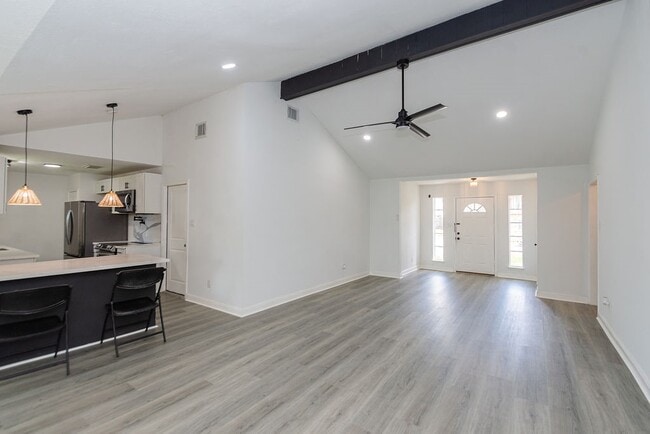 Building Photo - 11423 Hazen St