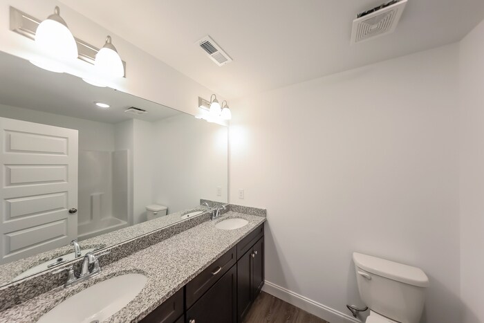 Building Photo - 1025 Highgrove Hts NW