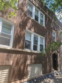 Building Photo - 2414 W 70th St