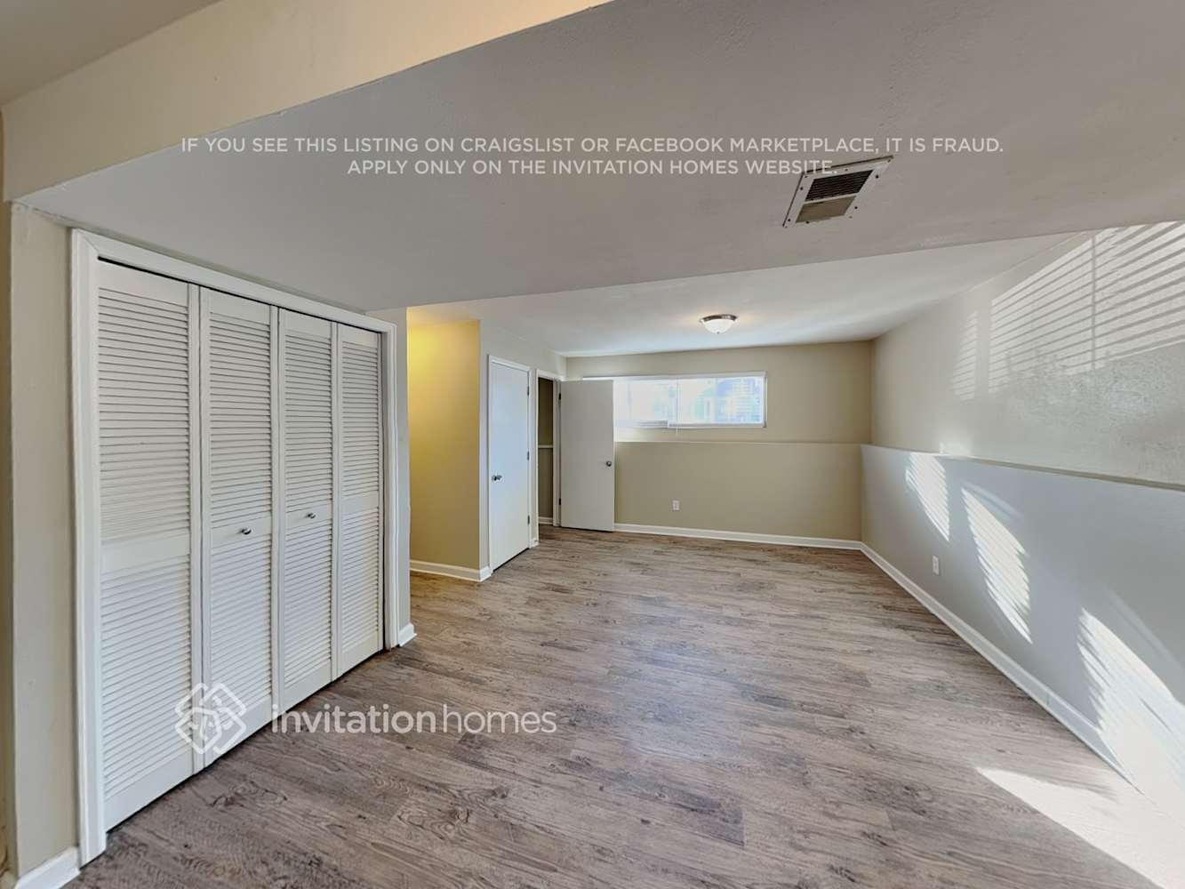 Building Photo - 10941 Albion Dr