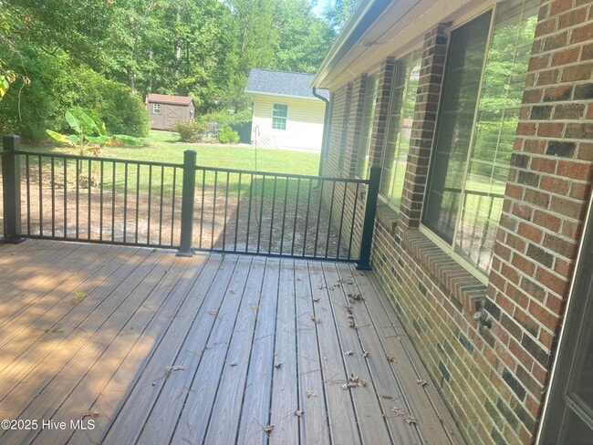 Building Photo - 8 Sand Dollar Dr