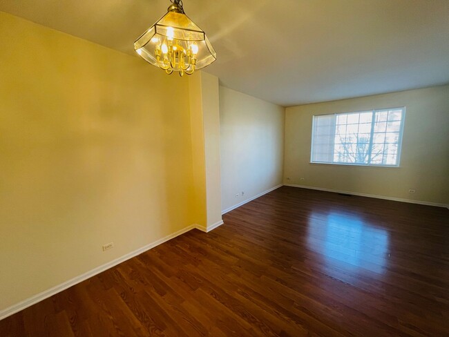 Building Photo - Daybreak- Ogden Pointe 2BR 2.5BA + Bonus R...