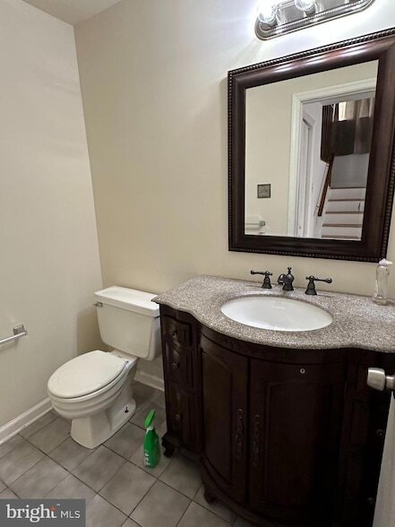 Building Photo - 5405 Delray Dr