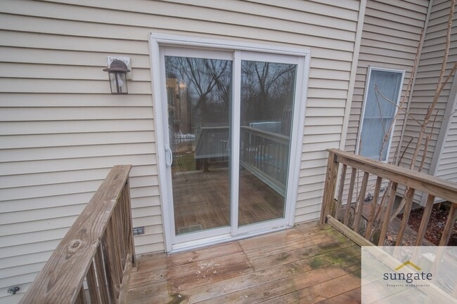 Building Photo - 21 Robin Ridge Ct