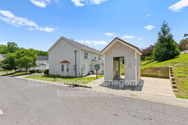 Building Photo - 8130 Kings Creek Dr
