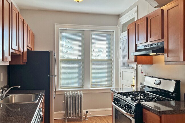 Primary Photo - 1151-1153 S. Oak Park Ave. and 803-809 Fil...