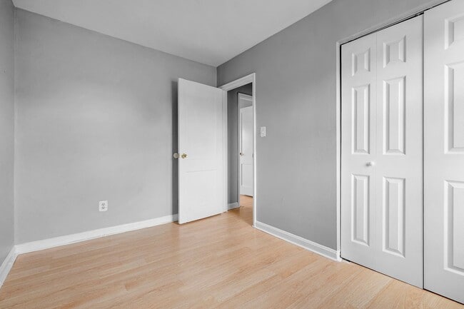 Building Photo - COMING SOON - 2 Bedroom Rental in Temple Hills