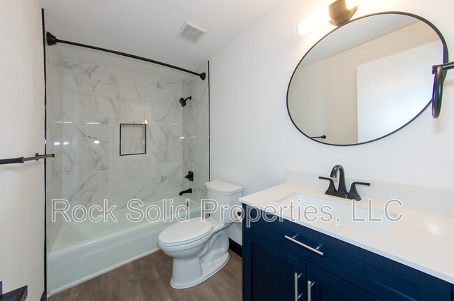 Building Photo - 312 E 27th St