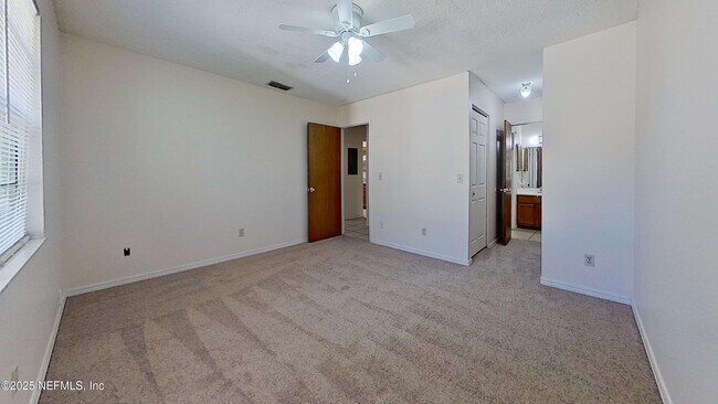 Building Photo - 474 Bentwood Ln