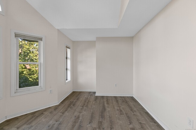 Building Photo - 58 Edgewood Ave