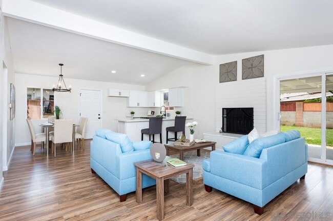 Building Photo - 534 Jeffree St